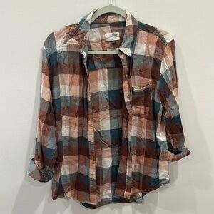 Target brand: Universal Thread plaid button up top